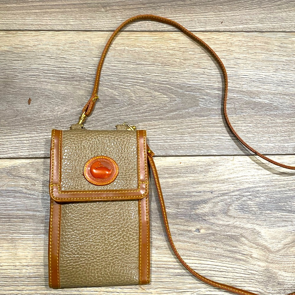 VTG Dooney & Burke Leather Wallet Crossbody Bag Purse